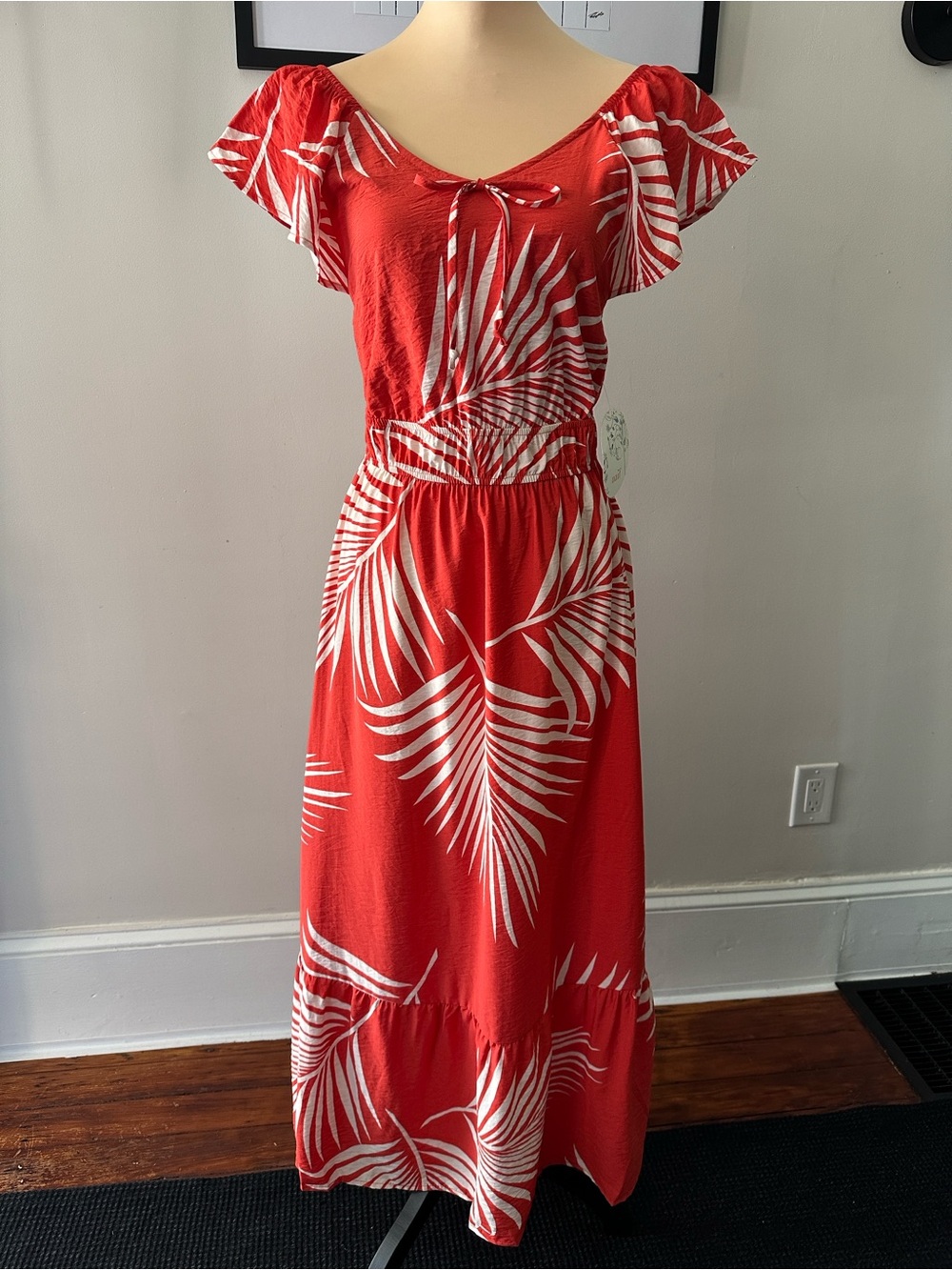 NWT Naïf Coral Tropical Leaf Print Off Shoulder Maxi Dress Size S